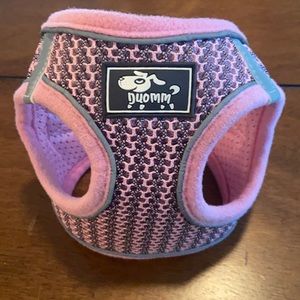 NWOT dog/cat pink harness XS